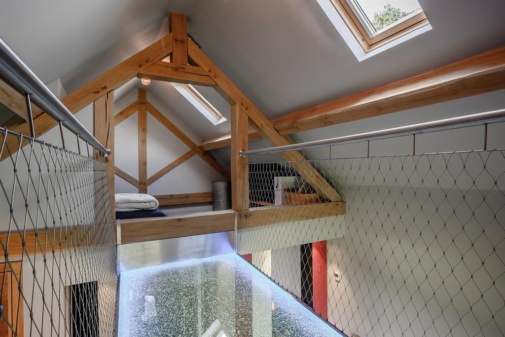 8475157-interior29.jpg