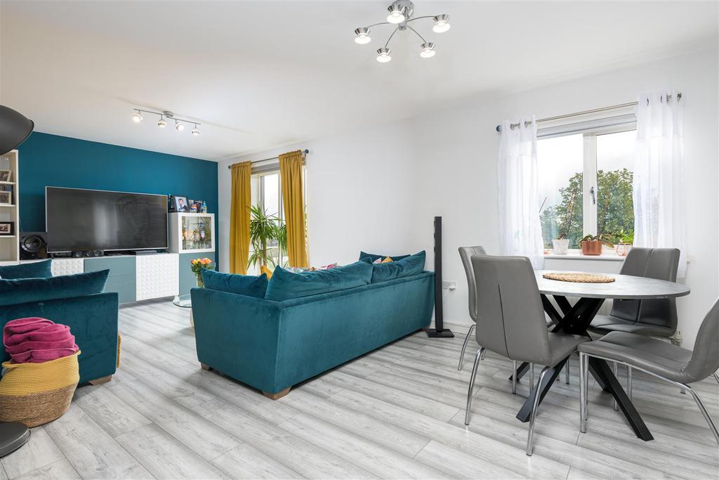 Lounge/Diner/Kitchen