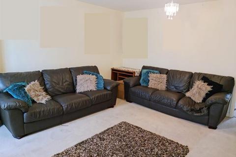 undefined, Glenister Gardens, Hayes UB3