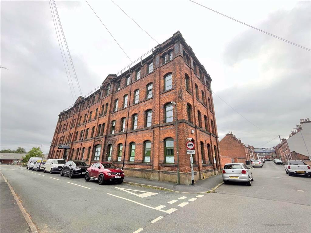 Alexandra Mill, Leek 2 bed apartment £595 pcm (£137 pw)