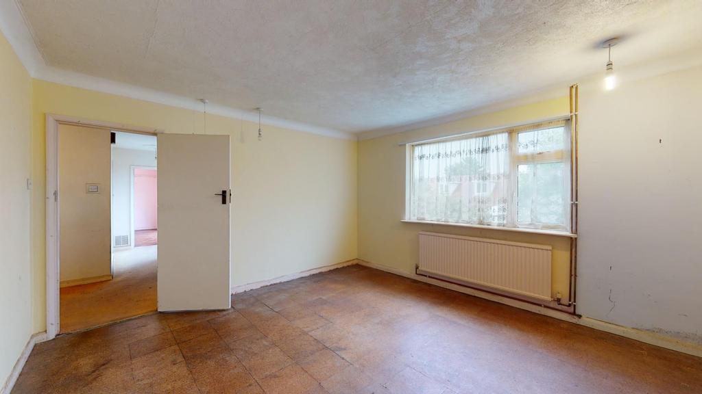 Cumberland Avenue, Broadstairs 2 bed detached bungalow £450,000