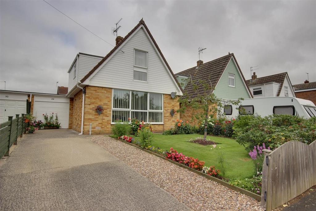 Castle Rise, South Cave 3 bed detached house £270,000