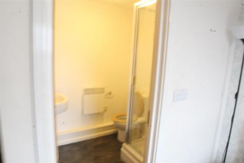 2 bedroom apartment to rent - Broughton Lane, Salford M7