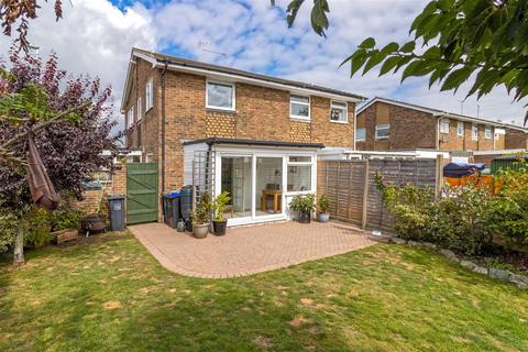 22 Boxgrove, Goring By Sea, Worthing, BN12 6BB