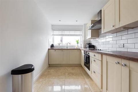 57 Pound Road, Banstead, SM7 2HS