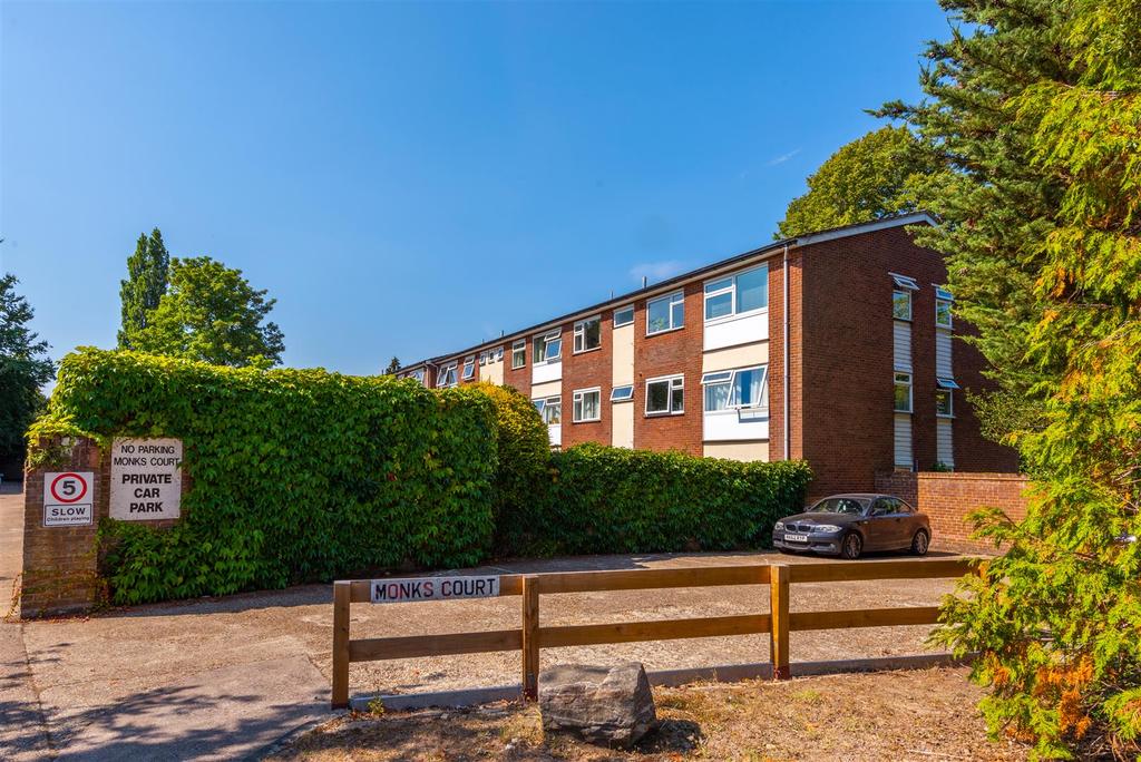 19 Monks Court externals-7.jpg