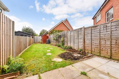 15 Bluebell Close, Andover, SP10 3XE