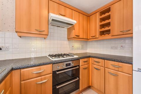 15 Bluebell Close, Andover, SP10 3XE