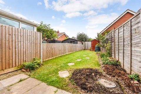 15 Bluebell Close, Andover, SP10 3XE