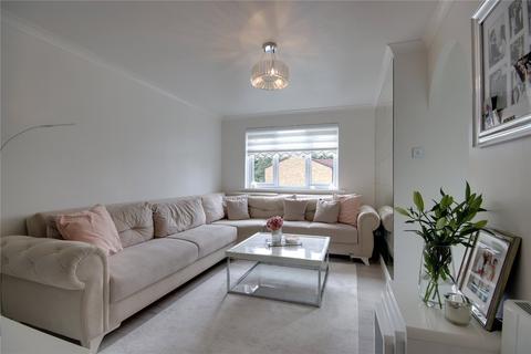 74 Westfield Close, Enfield, EN3 7RU