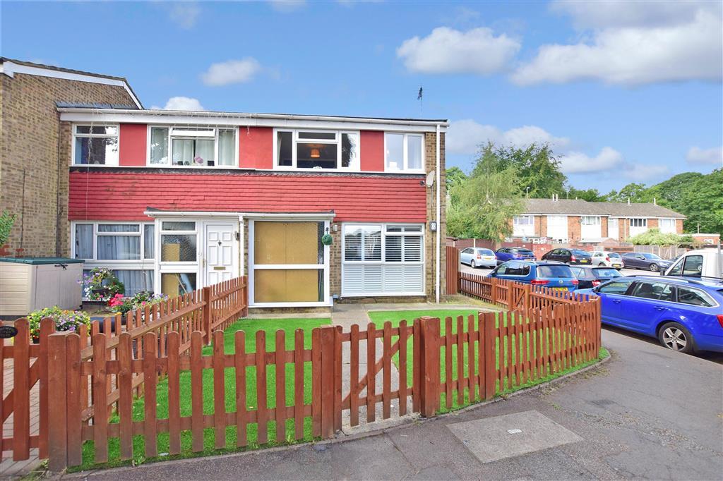 Fir Tree Grove, Lords Wood, Chatham, Kent 3 bed end of terrace house