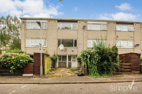 2 Melrose Close, Hayes, UB4 0AZ