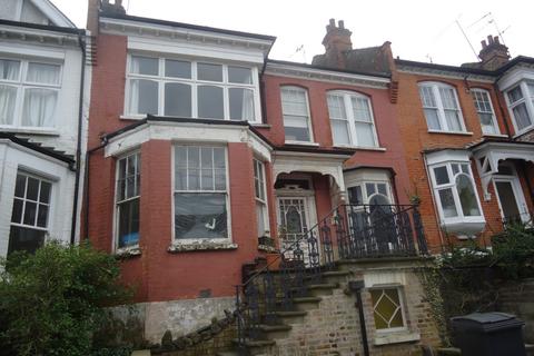 1 bedroom in a house share to rent - A, Woodland Rise, Muswell Hill, N10