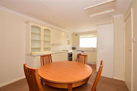 36 Bishops Way, Canterbury, CT2 8DS