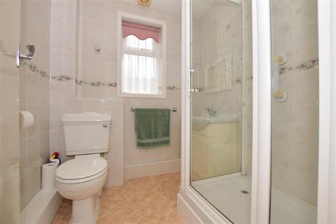 36 Bishops Way, Canterbury, CT2 8DS