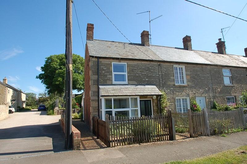 Benefield Road, Oundle, Peterborough, Cambridgeshire, PE8 2 bed end of