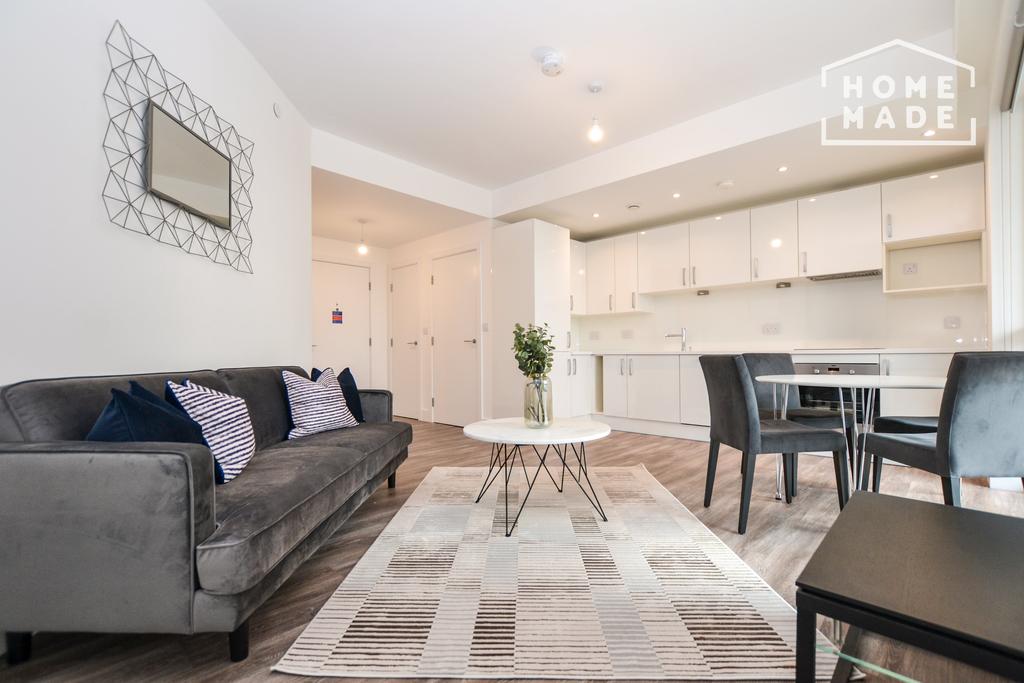 Argo Apartments, Canning Town, E16 1 bed flat £1,600 pcm (£369 pw)