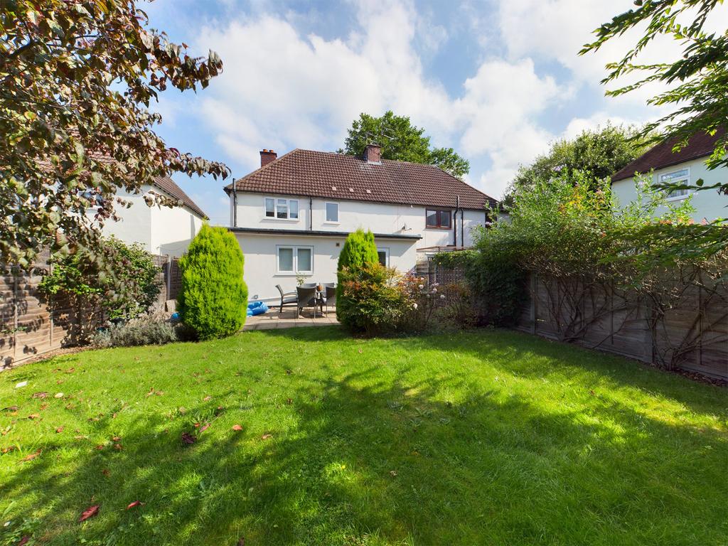 Green Lane, Addlestone, KT15 1 bed house £625 pcm (£144 pw)