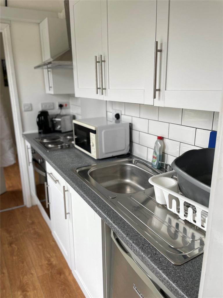 Chilton Trinity, Bridgwater, TA5 1 bed parking £825 pcm (£190 pw)