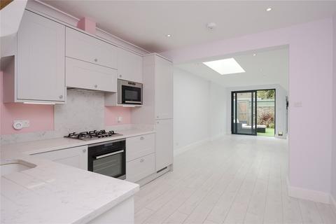 25 Albert Road, Richmond, TW10 6DJ