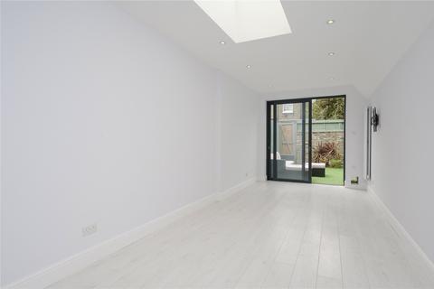 25 Albert Road, Richmond, TW10 6DJ