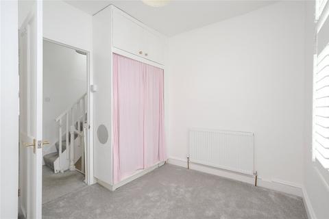 25 Albert Road, Richmond, TW10 6DJ