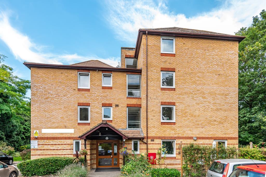 Surbiton, Surrey, KT6 1 bed retirement property £140,000