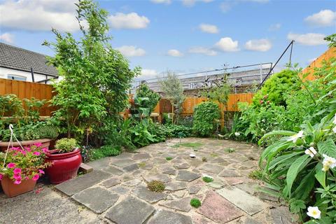 2 Cecilia Road, Ramsgate, CT11 7DY