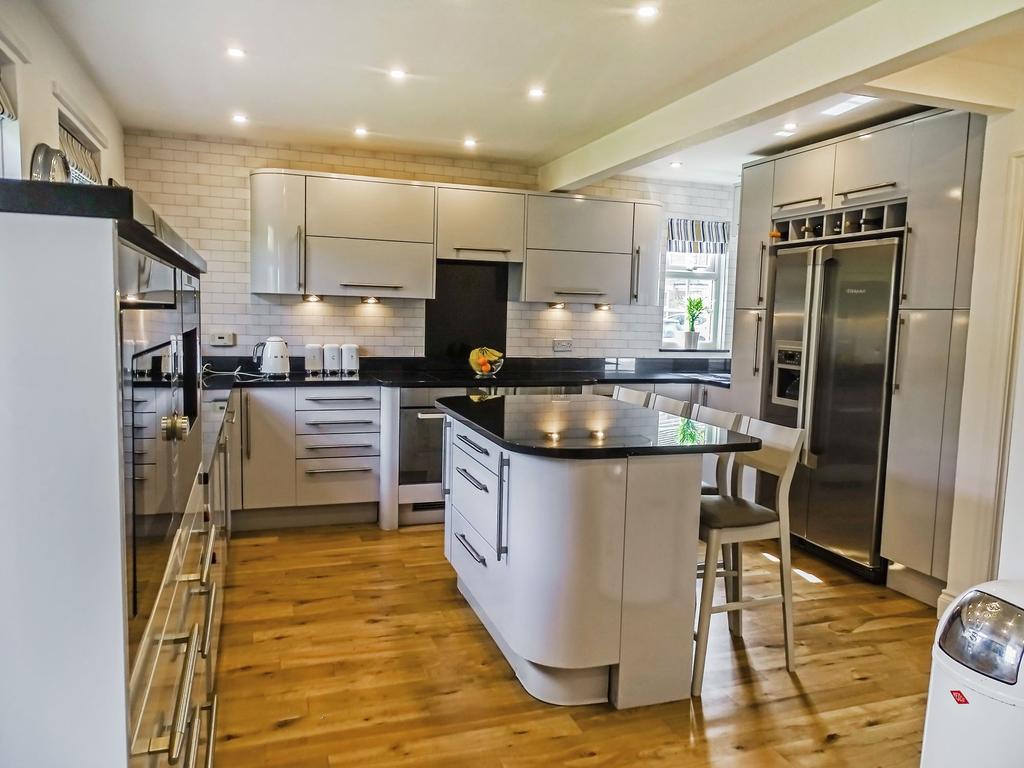 Denewood, Forest Hall, Newcastle upon... 4 bed detached house £2,167 pcm (£500 pw)