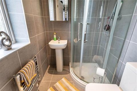 8 Briar Grove, Harworth, Doncaster, DN11 8SE