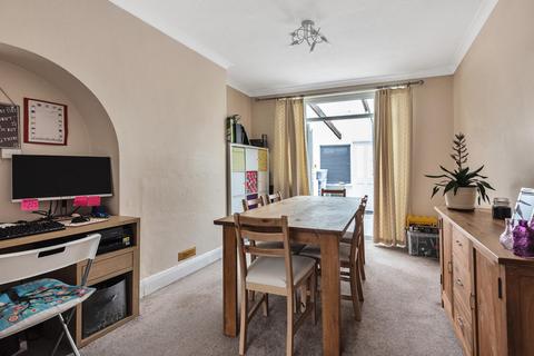 48 Constance Crescent, Bromley, BR2 7QQ