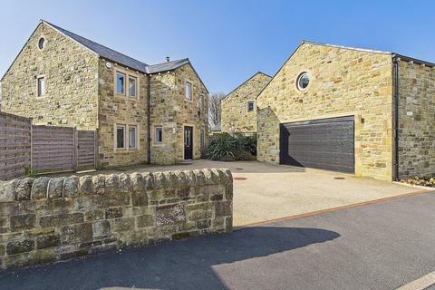 4 bedroom detached house to rent, Higher Raikes Drive, Skipton, BD23