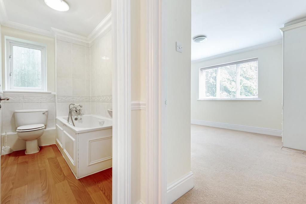 Bathroom/Bedroom