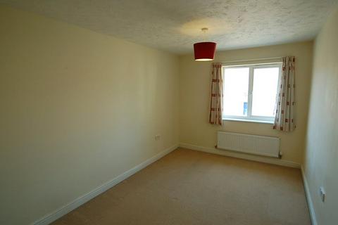 3 bedroom detached house to rent, Linden Walk, Beck Row, Bury St. Edmunds, Suffolk, IP28