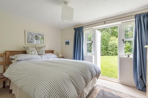 8 Five Trees Close, Tetbury, GL8 8DE