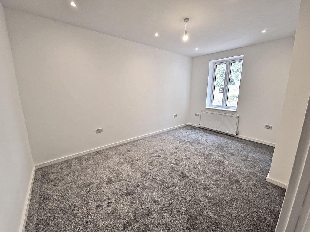 House in Chigwell - More