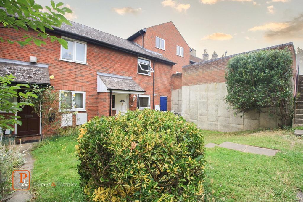 St Albans Road, Colchester, Essex, CO3 2 bed terraced house £900 pcm