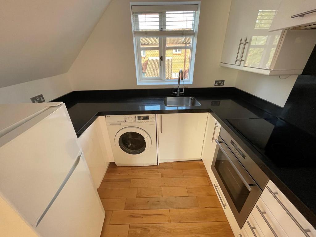 Kitchen 1.jpg