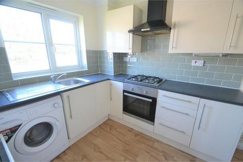 2 bedroom flat to rent, Field Mead, Colindale, NW9