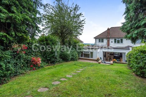 34 Wise Lane, London, NW7 2RE