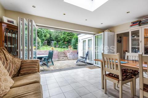 34 Wise Lane, London, NW7 2RE