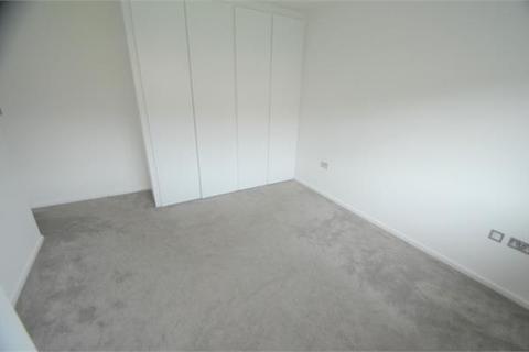 33 Ramillies Road, London, NW7 4LY
