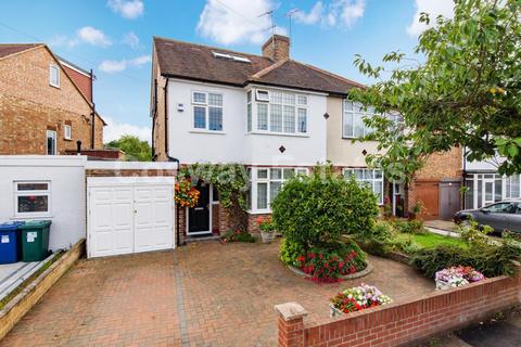 5 Aberdare Gardens, London, NW7 1DS