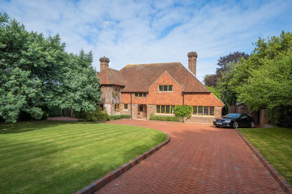 Wootton Bridge, Isle Of Wight 3 bed detached house £750,000