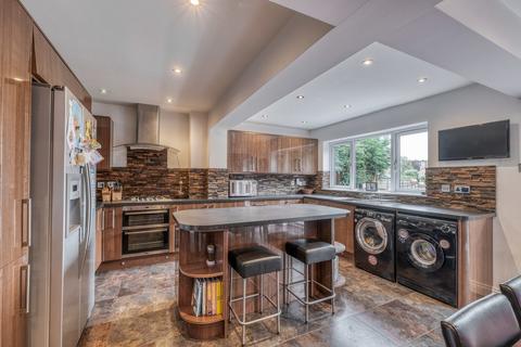 50 Avenue Road, Astwood Bank, Redditch, B96 6AU