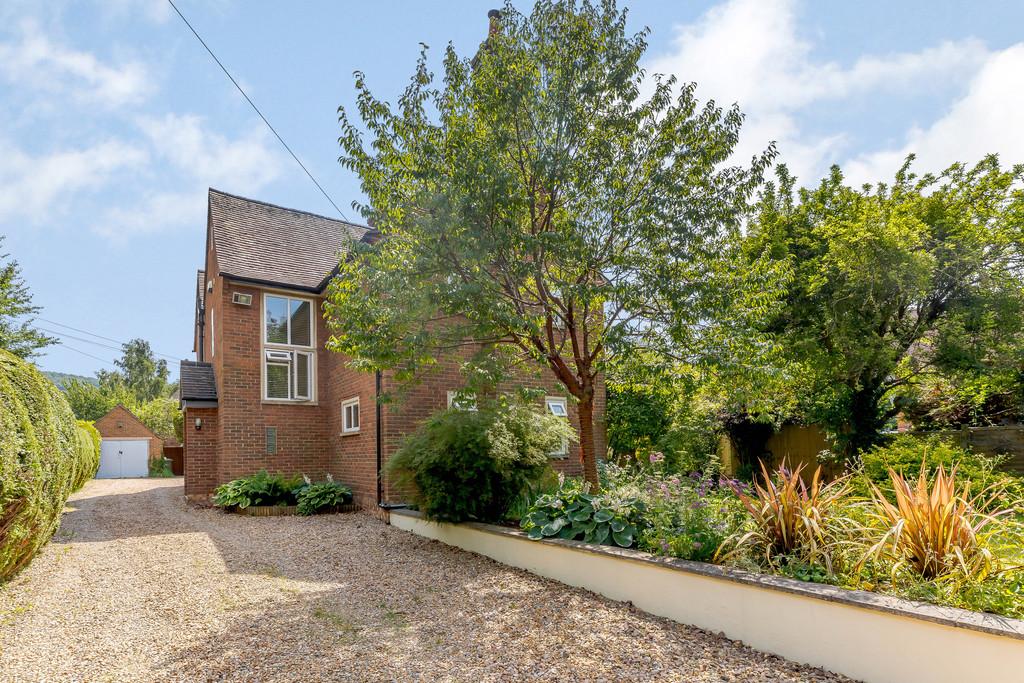 Archenfield Road, RossonWye 3 bed detached house £565,000