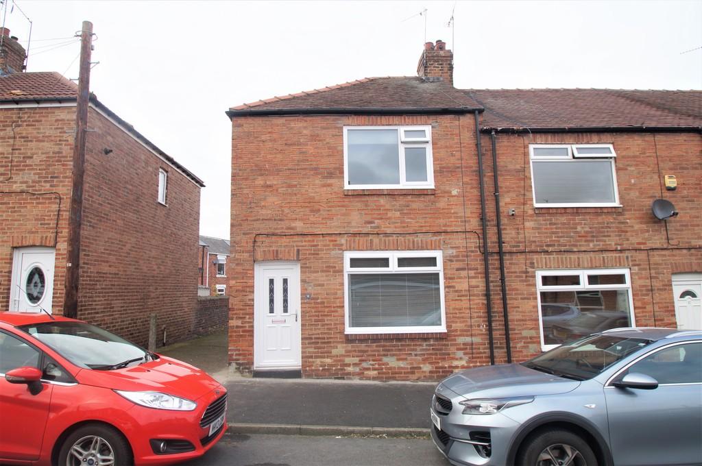 Clifford Terrace, Chester Le Street 2 bed end of terrace house £650
