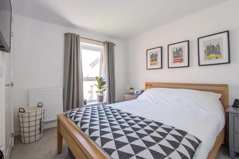 52 Caerwent Close, Dinas Powys, CF64 4QA