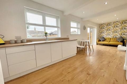 33 Bradley Road, Grimsby, DN33 1QN