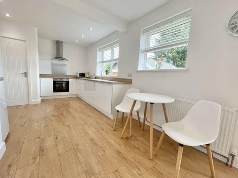 Kitchen dining